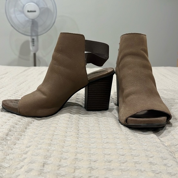 Tan Heeled Booties - Picture 1 of 2